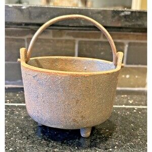 Vintage or Antique Blacksmith Cast Iron 3 Leg Smelting Bean Pot Kettle Cauldron